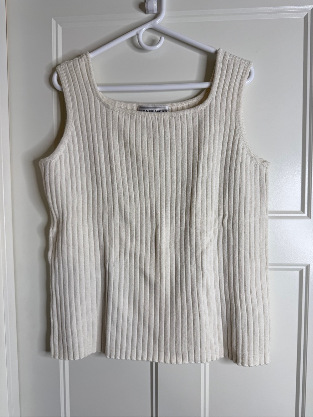 Women’s Sleeveless Ribbed Sweater Tank Top in Cream, size 1X